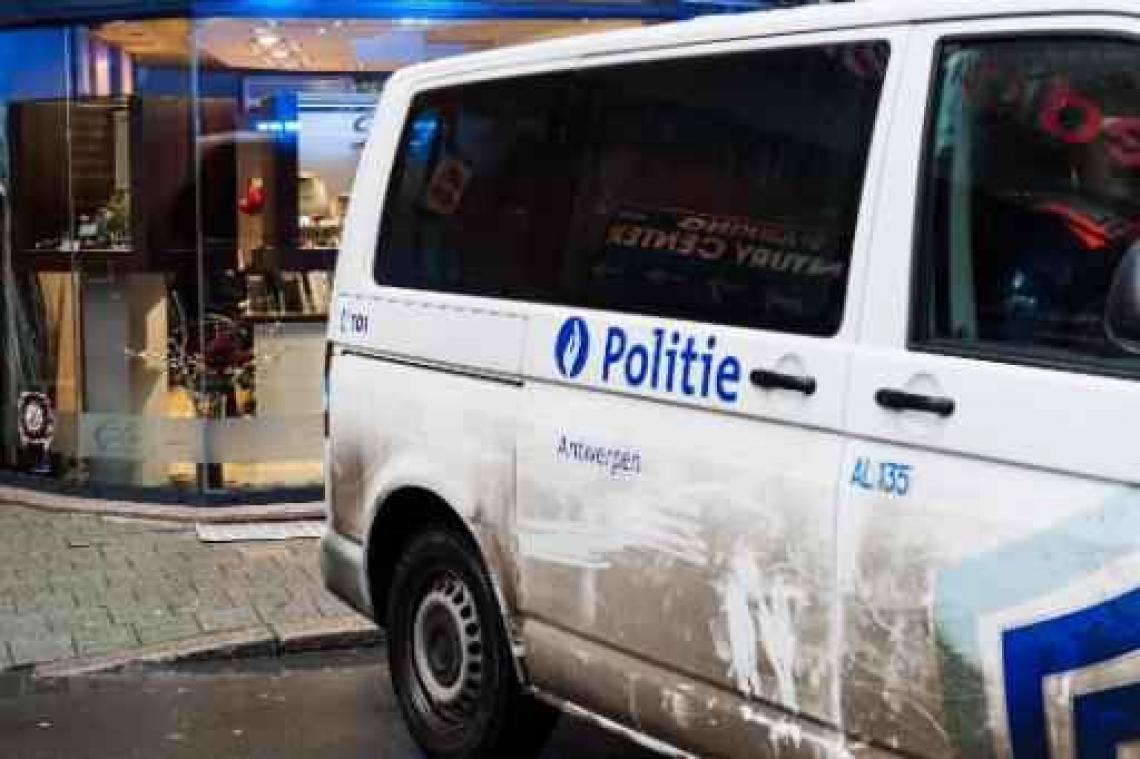 Politieradio werkt niet overal in Antwerpen-Centraal