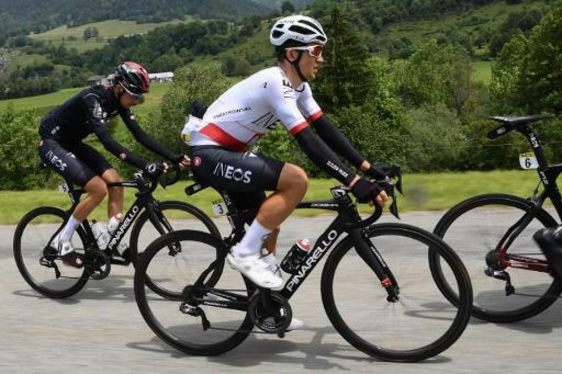 Dauphiné: Poels wint koninginnenrit tussen de wolkbreuken door, Fuglsang nieuwe leider