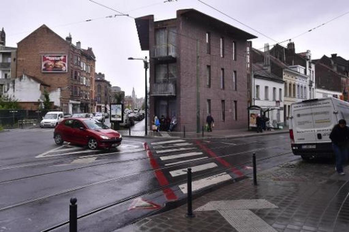 Vluchtmisdrijf Schaarbeek - Gemeente betreurt foto's van prostituees die Mortierbrigade plaatste