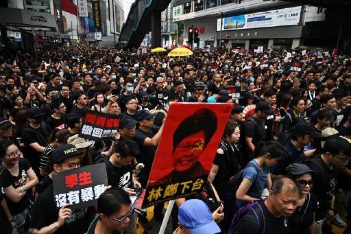 Hongkongse regeringsleider biedt haar excuses aan