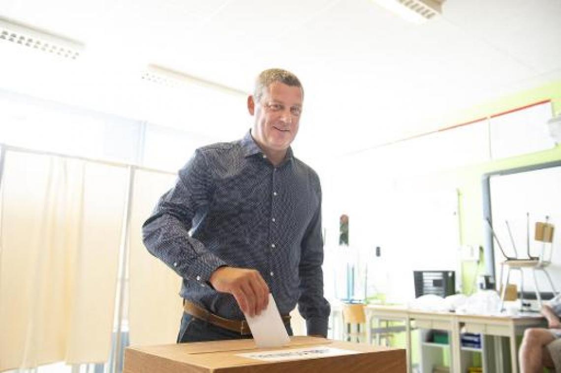Verkiezingen Neufchateau - Dimitri Fourny (cdH) op gelijke hoogte met Yves Evrard