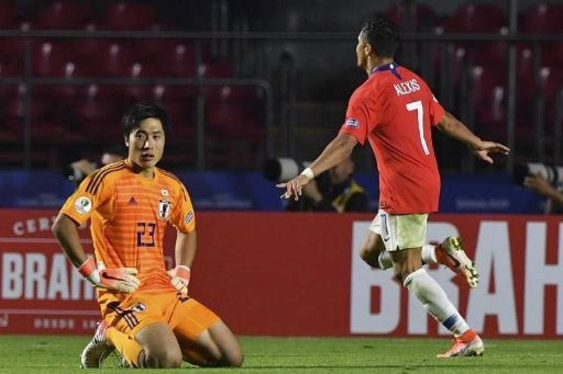 Titelverdediger Chili begint met vlotte zege tegen Japan in Copa America