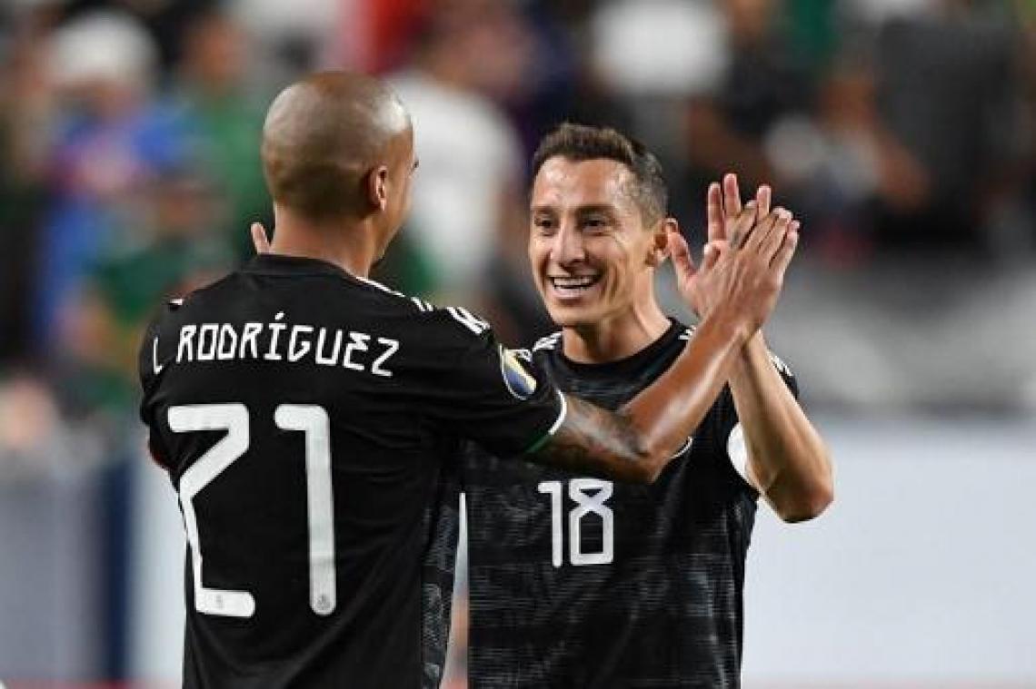 Mexico is eerste kwartfinalist na overwinning tegen Canada
