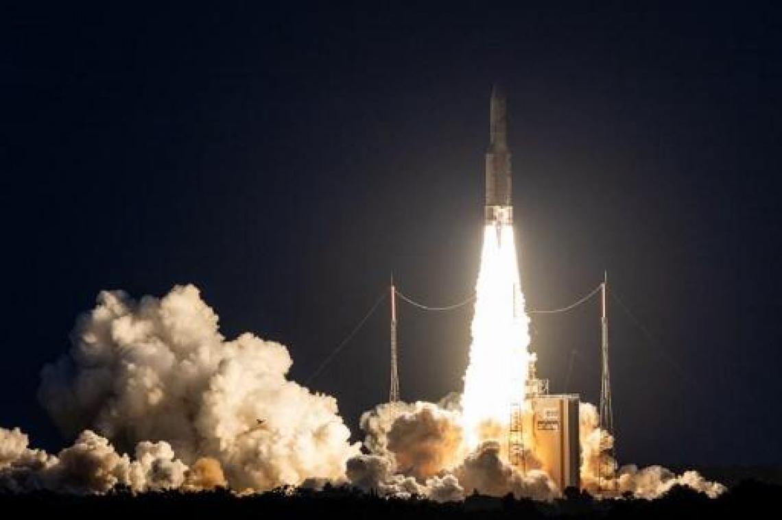 Europese Ariane-5 lanceert succesvol twee telecommunicatiesatellieten