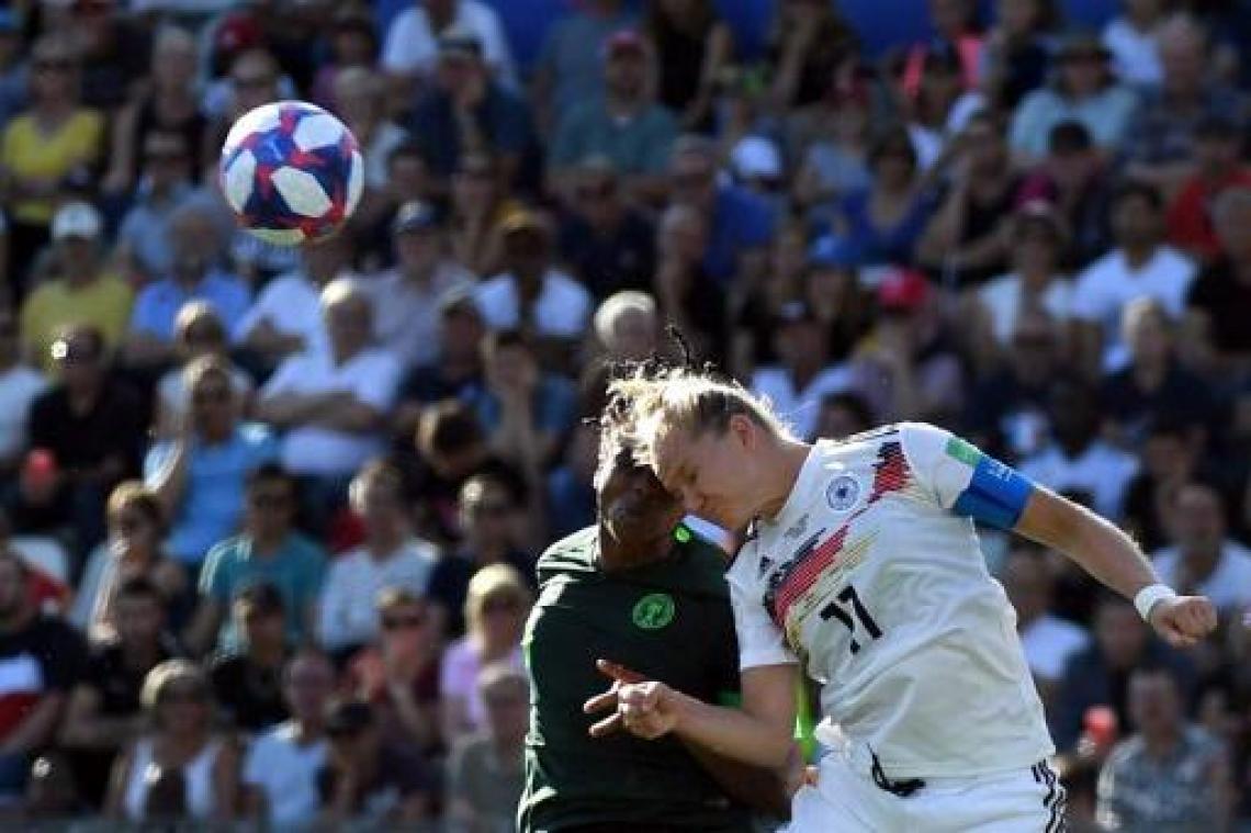 Duitse voetbalsters vlot voorbij Nigeria naar WK-kwartfinales
