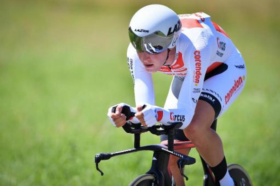 Tim Merlier verrast favorieten in sprint