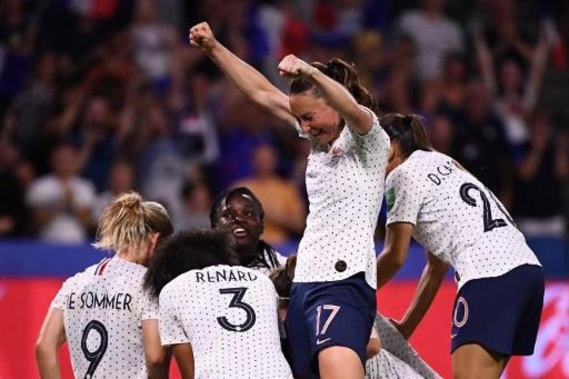 WK vrouwenvoetbal - Gastland Frankrijk stuurt Brazilië na verlengingen naar huis