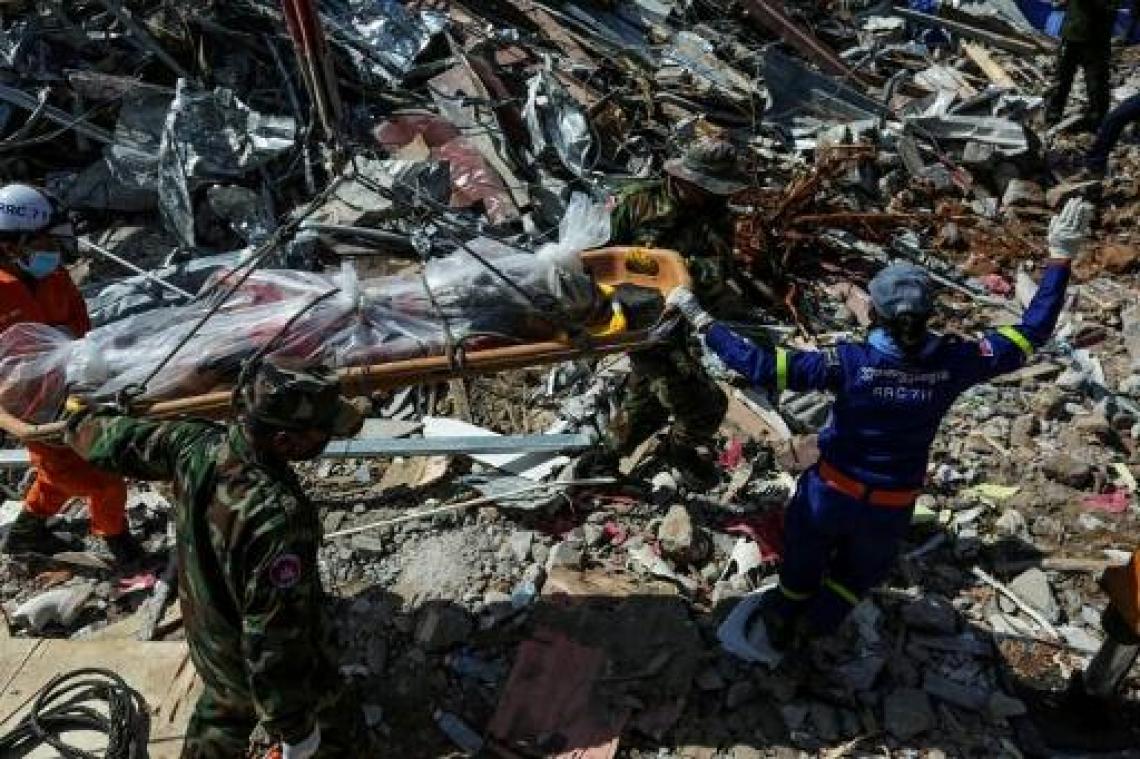 Wellicht geen overlevenden na instorting gebouw Cambodja