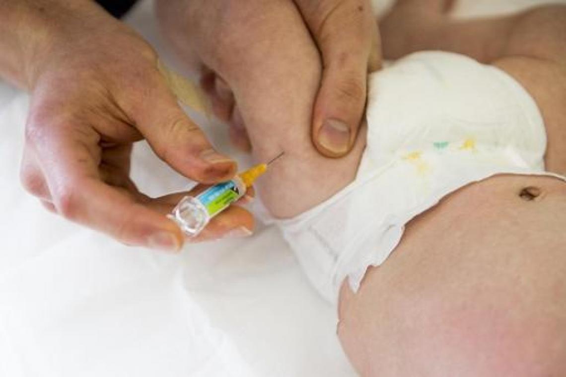 Kinderartsen vragen terugbetaling vaccin tegen meningokokken Kinderartsen vragen terugbetaling vaccin tegen meningokokken