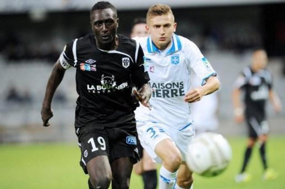 Standard werft Franse linksachter Nicolas Gavory aan
