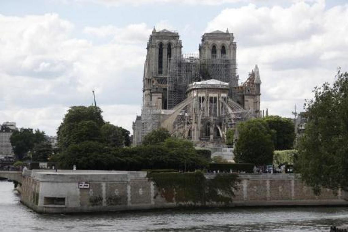 Vooronderzoek sluit criminele oorzaak van brand in Notre-Dame uit