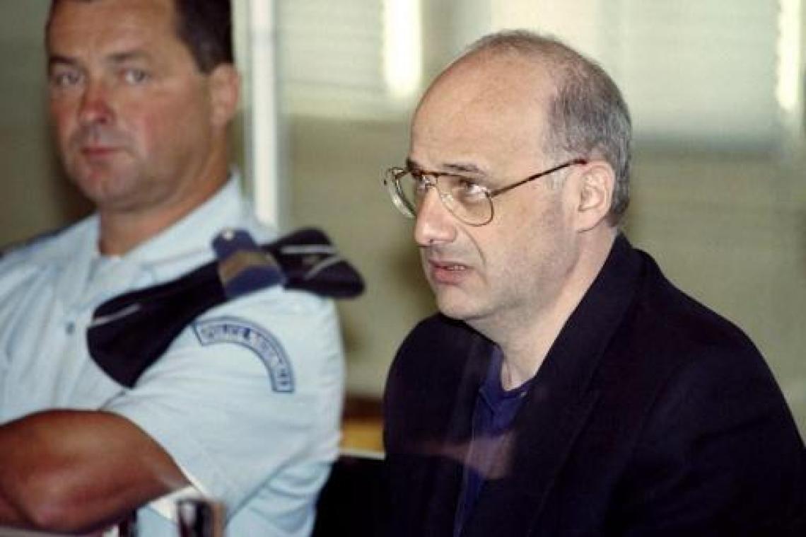 Valse dokter die familie vermoordde na 26 jaar weer op vrije voeten
