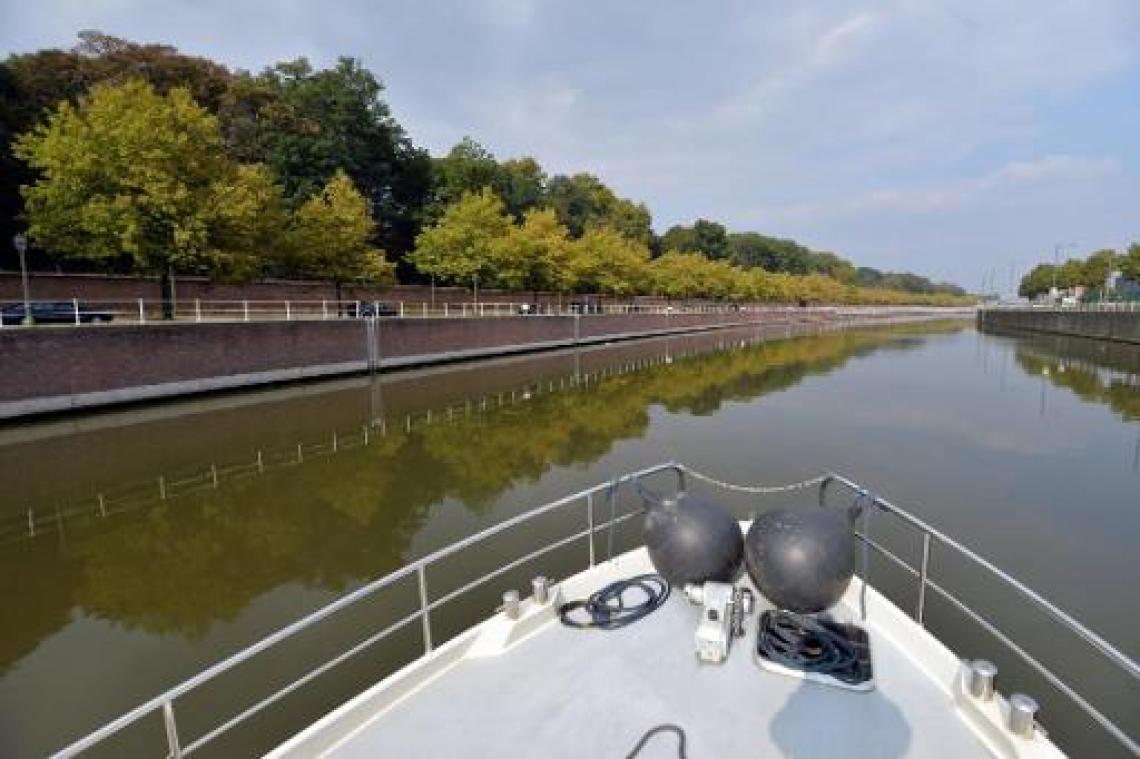 Waterbus tussen Brussel en Vilvoorde breidt dienstverlening uit voor Tourstart