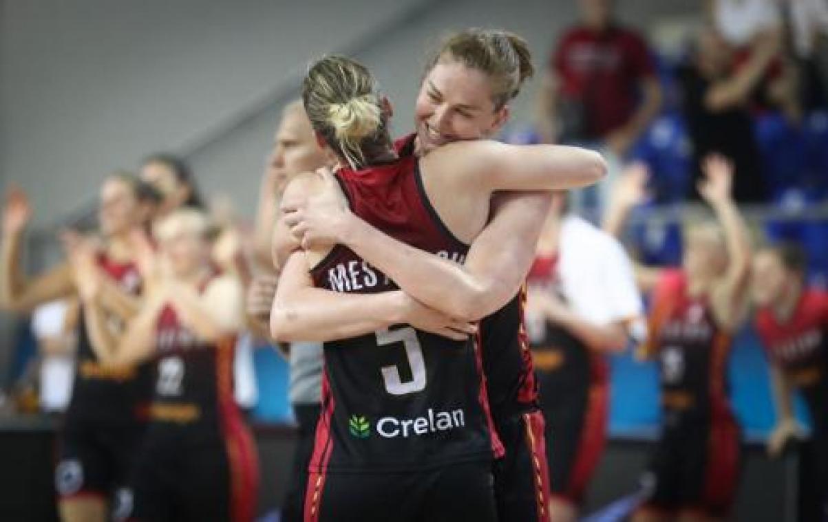 EK basket (v) - Emma Meesseman, goed voor 29 punten tegen Rusland: "Benieuwd hoe ver we kunnen geraken"