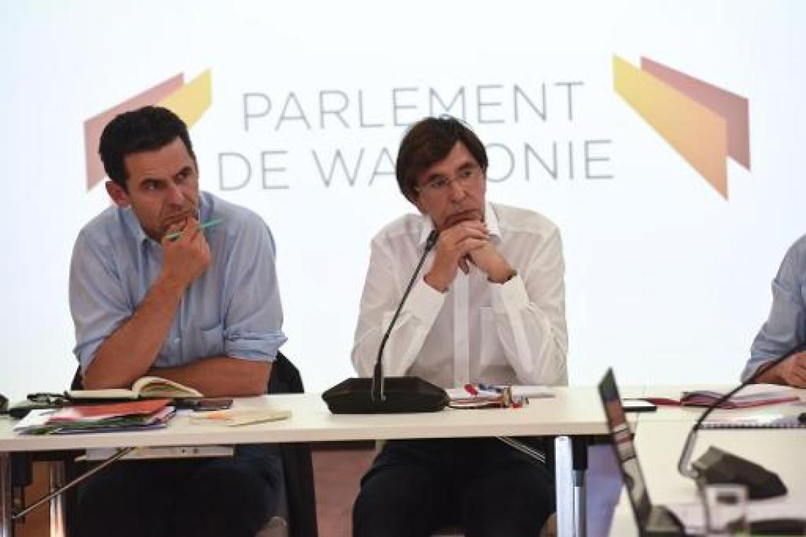 Waalse formatie - Duo PS-Ecolo rondt raadpleging middenveld af: "alle deuren openlaten"