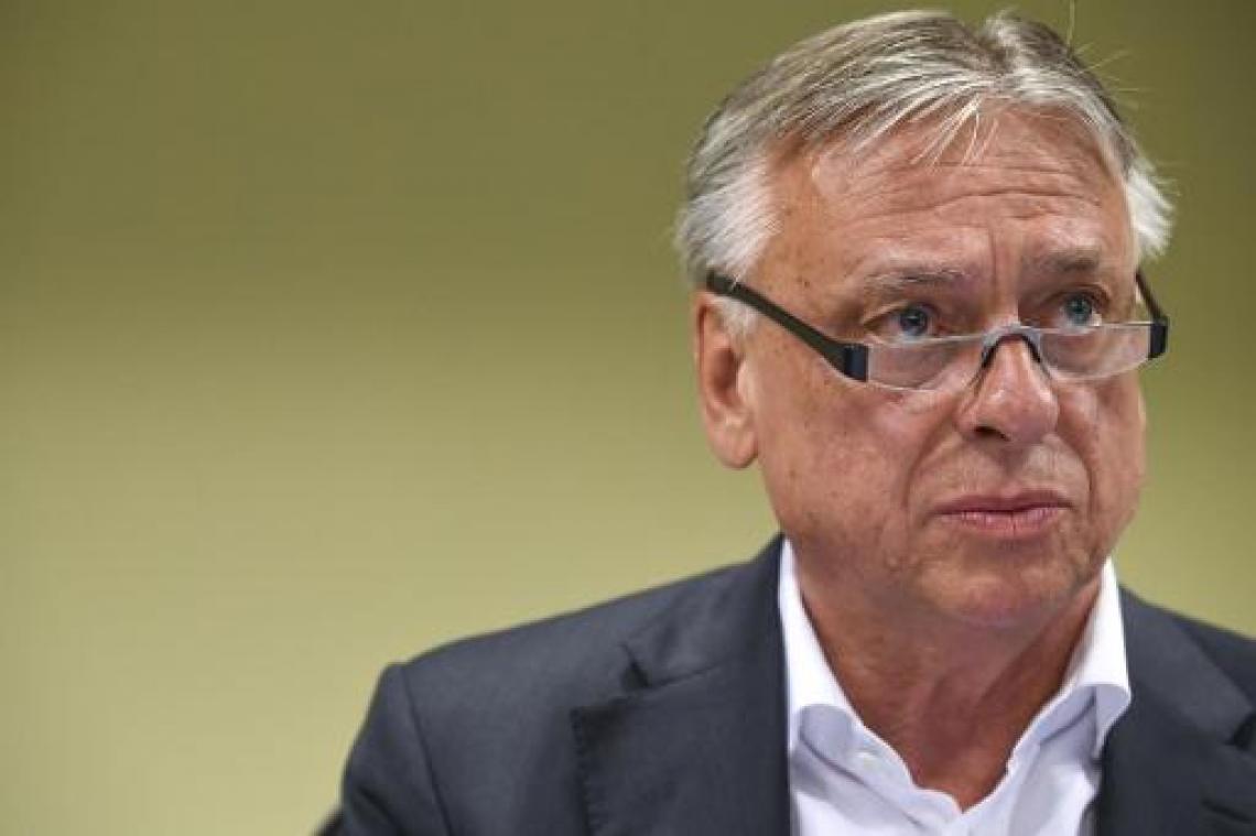 "Nieuwe verkiezingen zouden extremisten versterken" (Dewael)