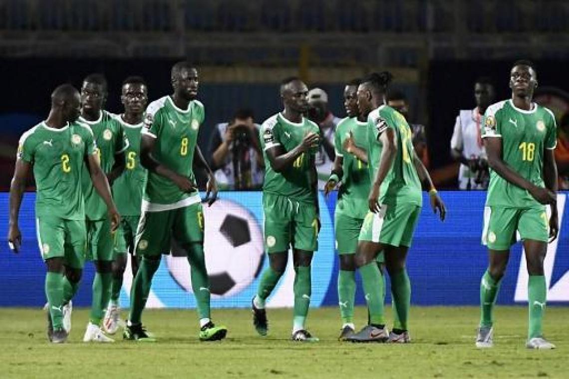 Africa Cup - Senegal met groepswinnaar Algerije naar achtste finales