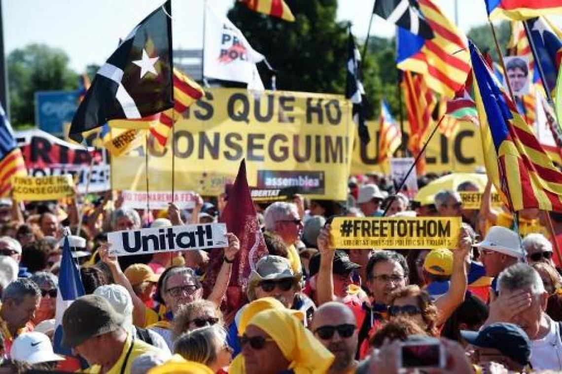Duizenden Catalanen manifesteren voor Europees Parlement in Straatsburg
