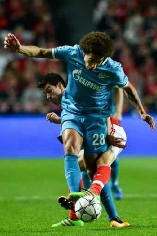 Zenit zet druk op leider CSKA Moskou