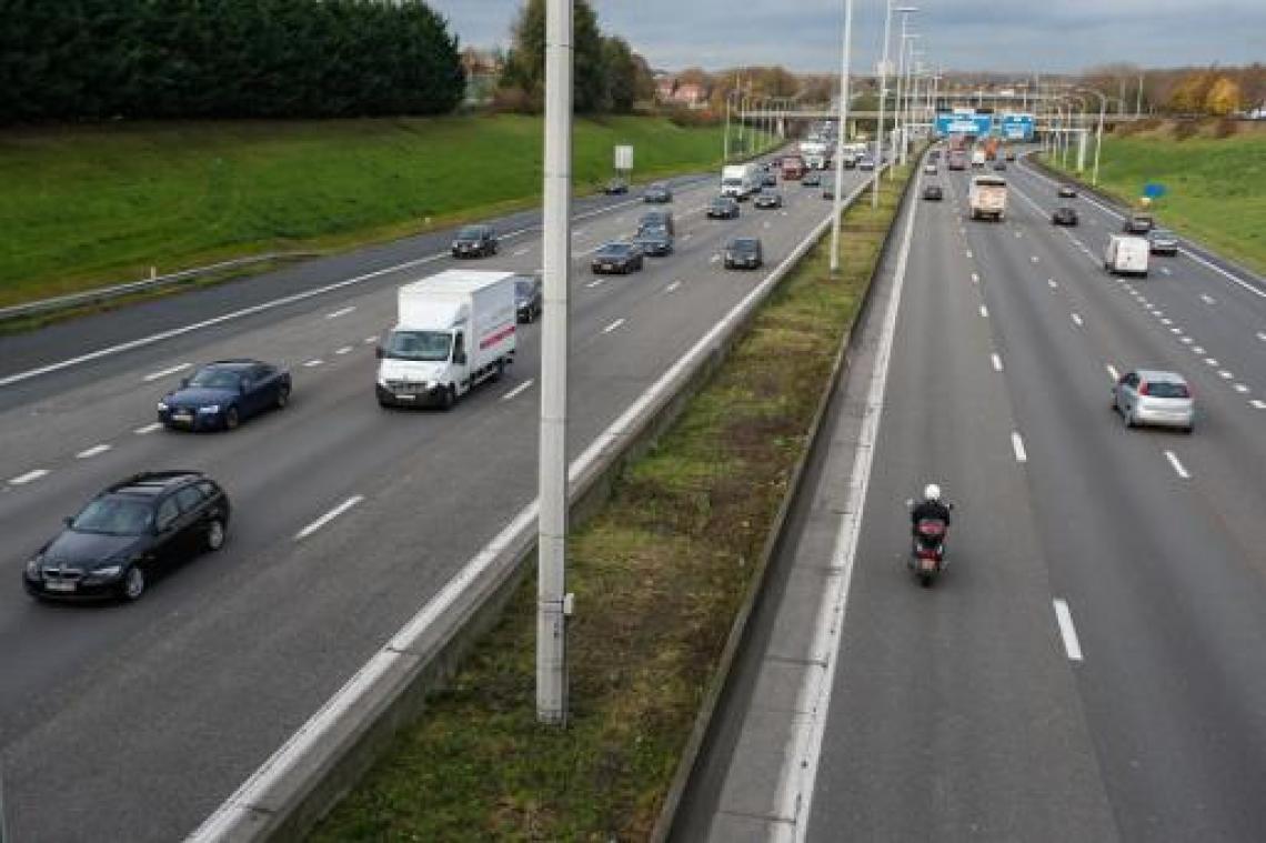 Druk op Vlaamse snelwegen door vakantiegangers
