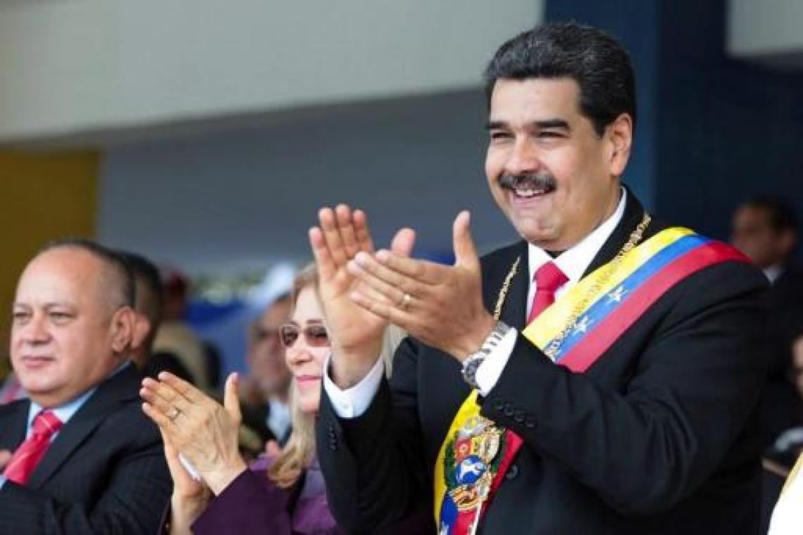 Crisis Venezuela - Maduro houdt militaire parade, terwijl oppositie op straat komt