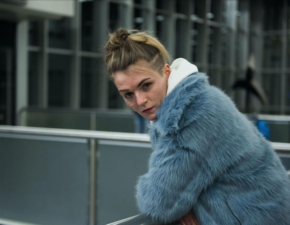 MOVIES. 'Dirty God' vertelt het leven van een jonge vrouw met brandwonden: "Iedereen verdient geluk"