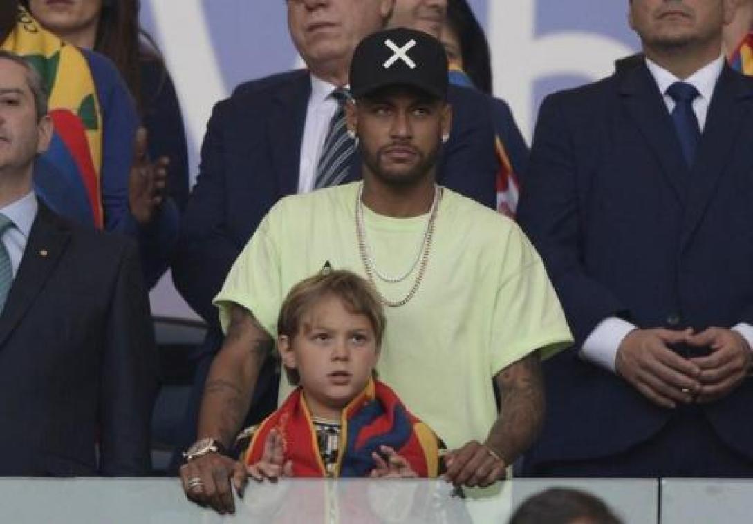 PSG betreurt afwezigheid van Neymar op training
