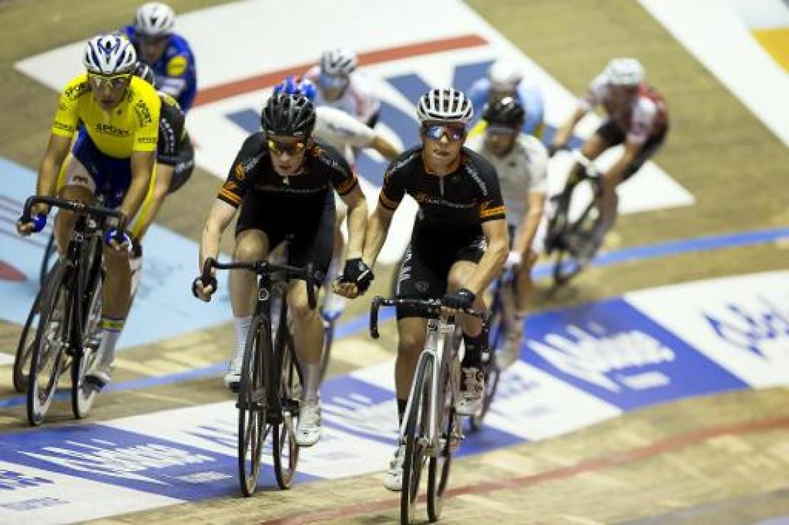 EK baanwielrennen voor junioren en beloften - Jules Hesters pakt titel in afvallingsrace, Shari Bossuyt moet vrede nemen met brons