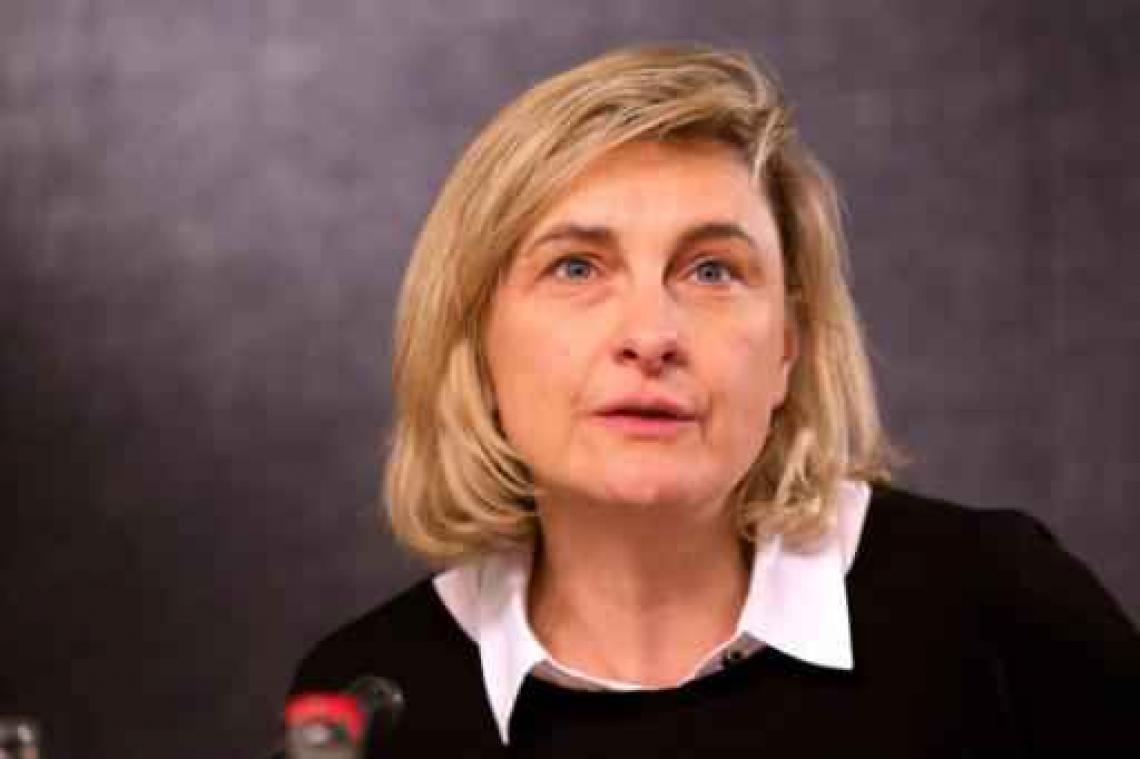 Crevits wil "snel overleg" met pensioenminister Bacquelaine
