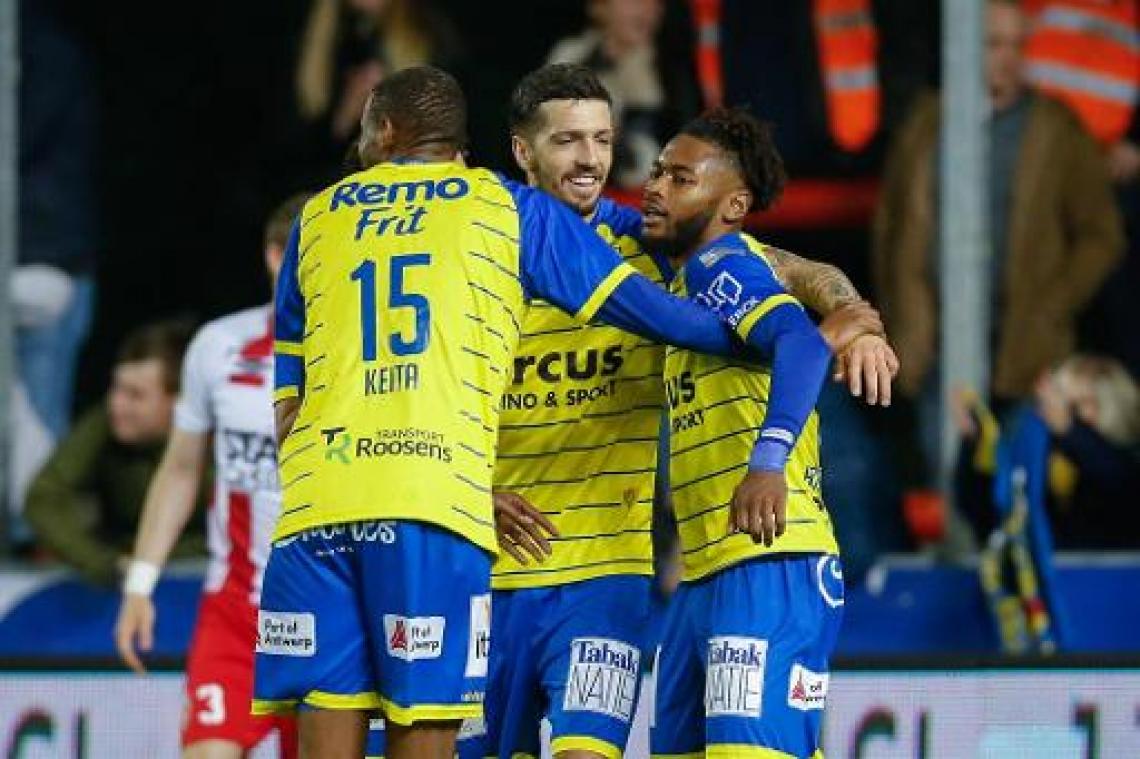Jupiler Pro League - Oefenzeges voor Waasland-Beveren en Roeselare, STVV verliest van Lens