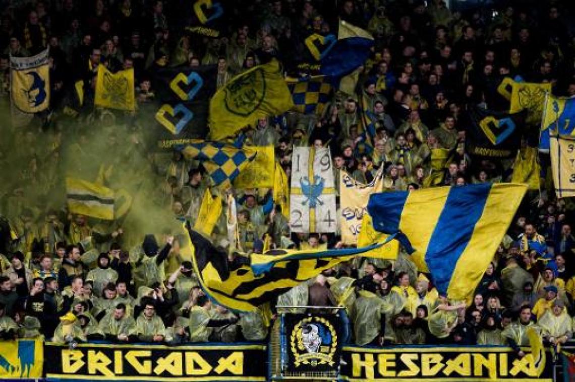 Boetes van 1.500 euro voor STVV en Moeskroen