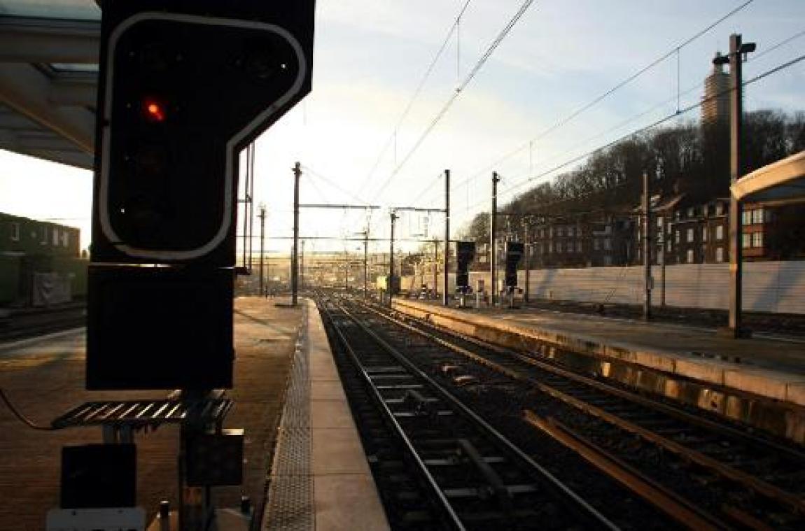Geen treinverkeer richting Brussel na ontsporing nabij station Luik