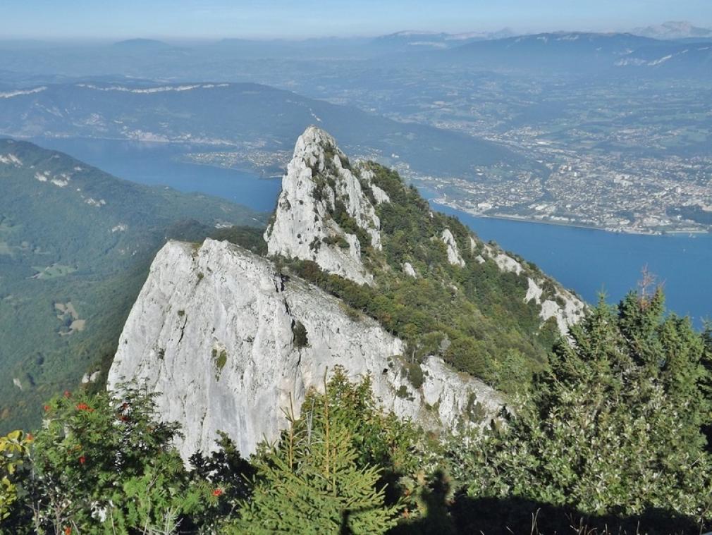 Helikopter redt Belgische bergbeklimster op... teenslippers