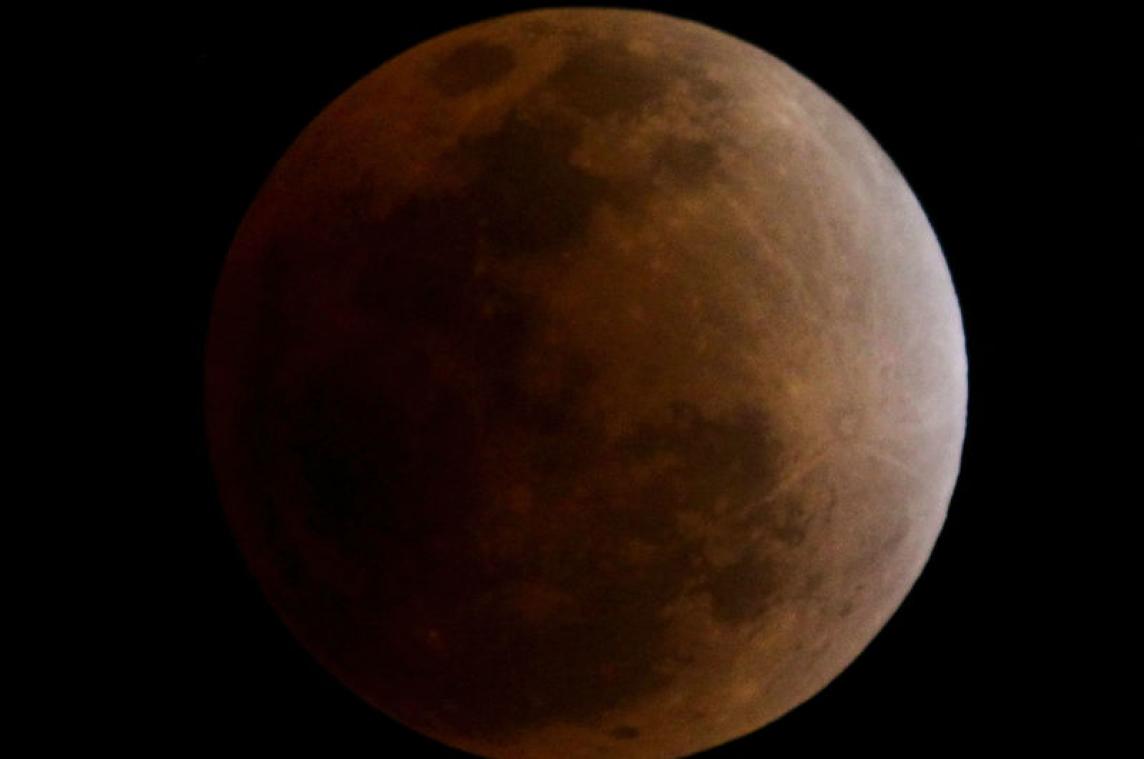 Dinsdag krijgen we gedeeltelijke maansverduistering te zien
