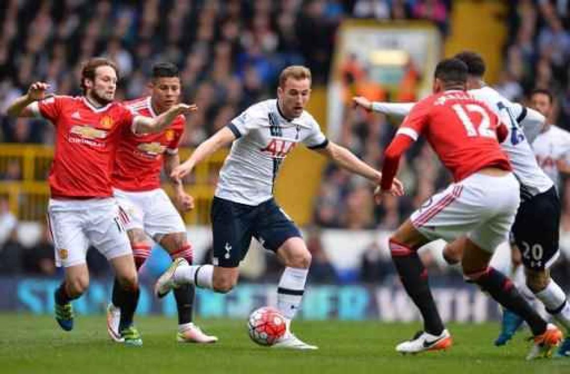 Belgen in het buitenland - Alderweireld draagt met kopbalgoal bij aan zege van Tottenham in topper tegen United