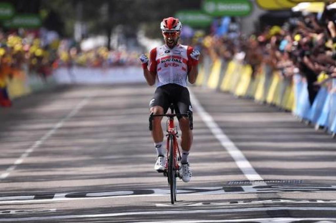 Thomas De Gendt triomfeert na knap nummertje, Alaphilippe pakt geel