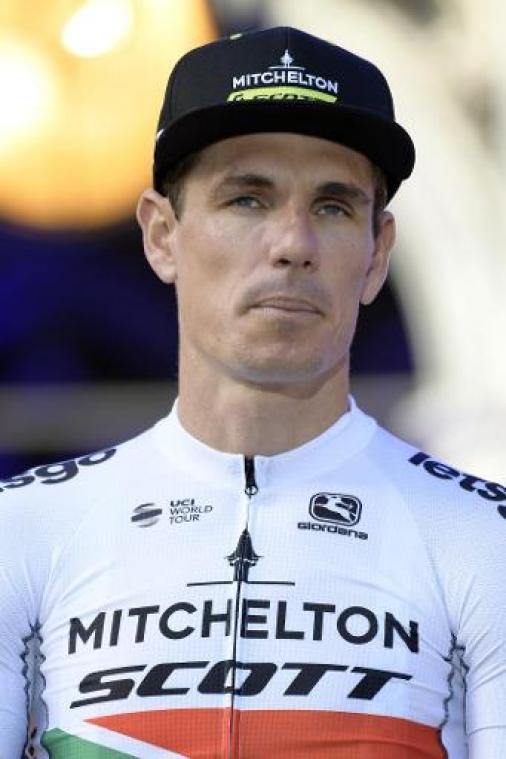 Daryl Impey vloert Tiesj Benoot in Tour-sprintduel