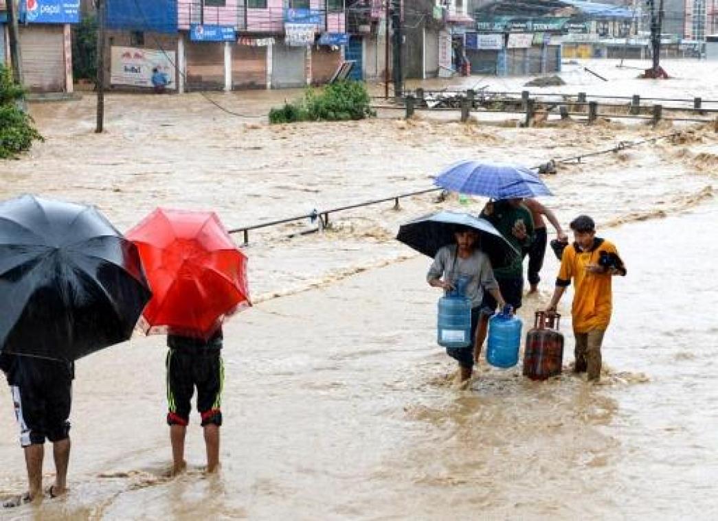 Dodentol bij moessonregen in Nepal stijgt tot 65
