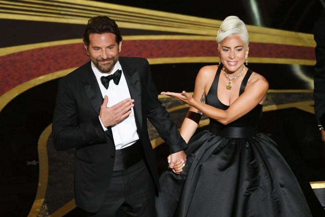 "Lady Gaga en Bradley Cooper vormen een stel"