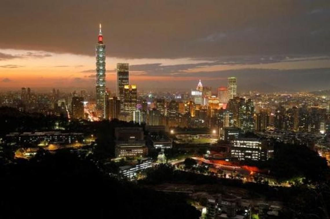 Taiwan maakt zich op voor tropische storm Danas