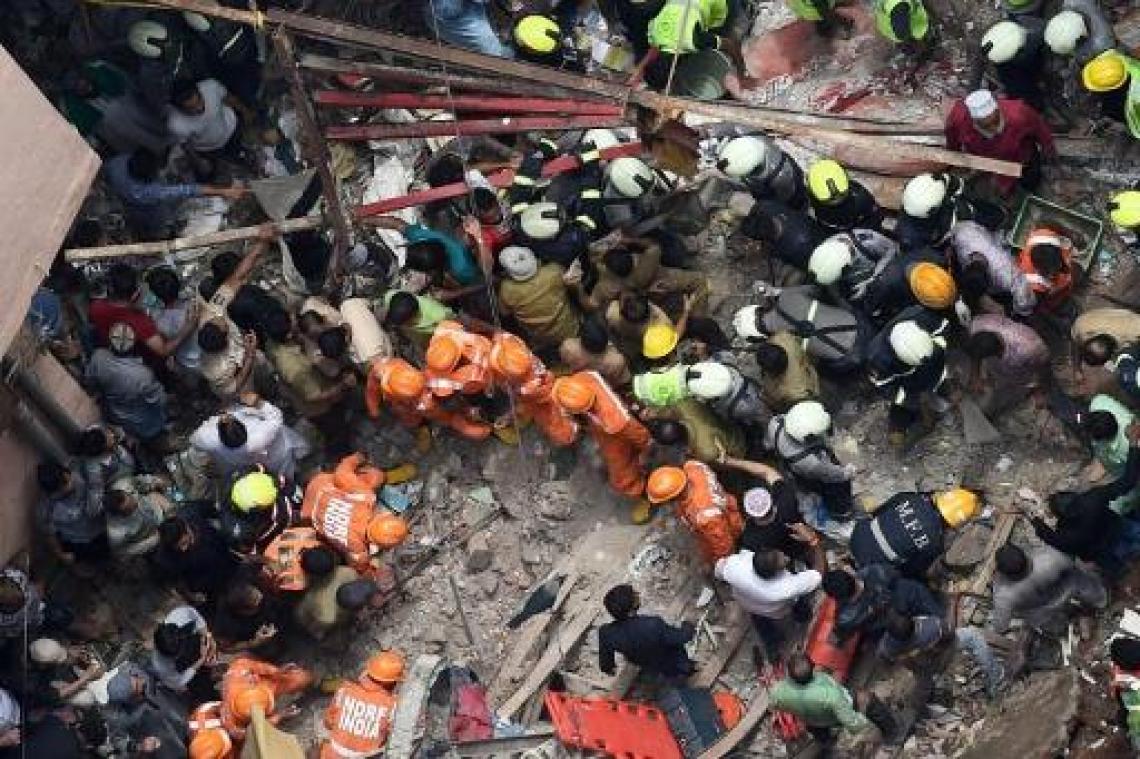 Al dertien doden bij instorting gebouw in Mumbai