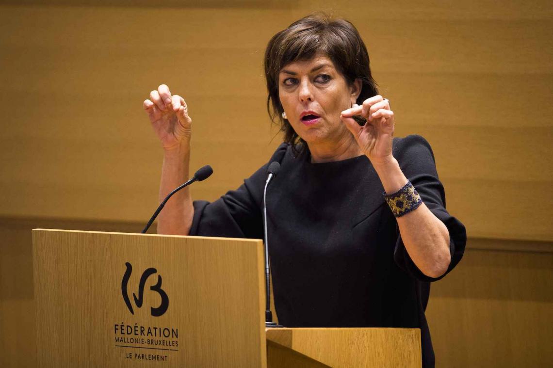Milquet neemt ontslag als minister van Onderwijs