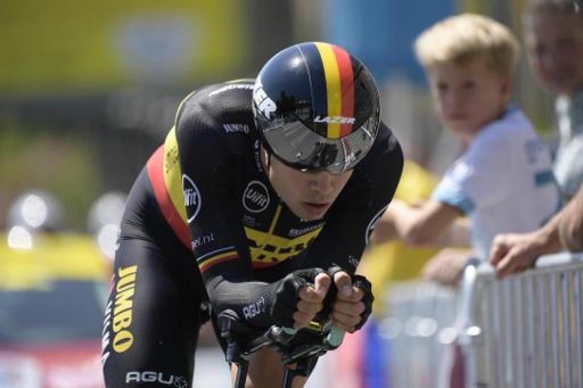 Wout van Aert komt zwaar ten val in tijdrit