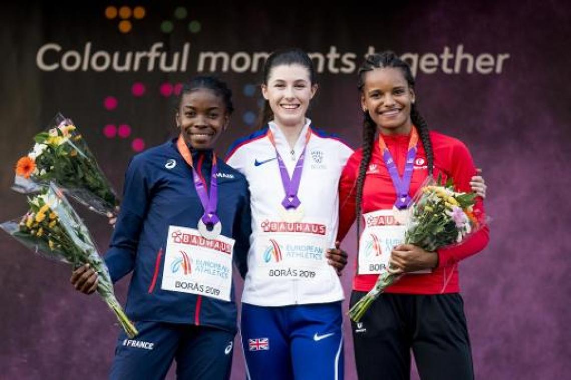 EK atletiek voor junioren - Lucie Ferauge blij met brons op 200 meter: "Fier op mijn prestatie"