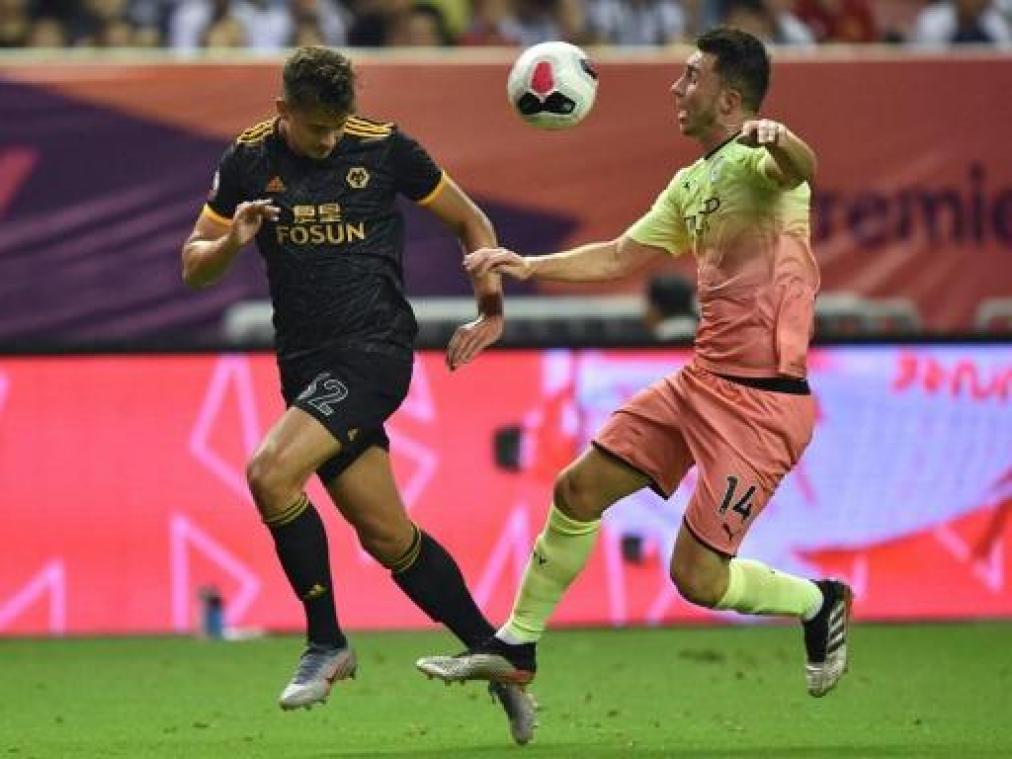 Dendoncker en Wolverhampton kloppen De Bruyne en City in finale PL Asia Trophy
