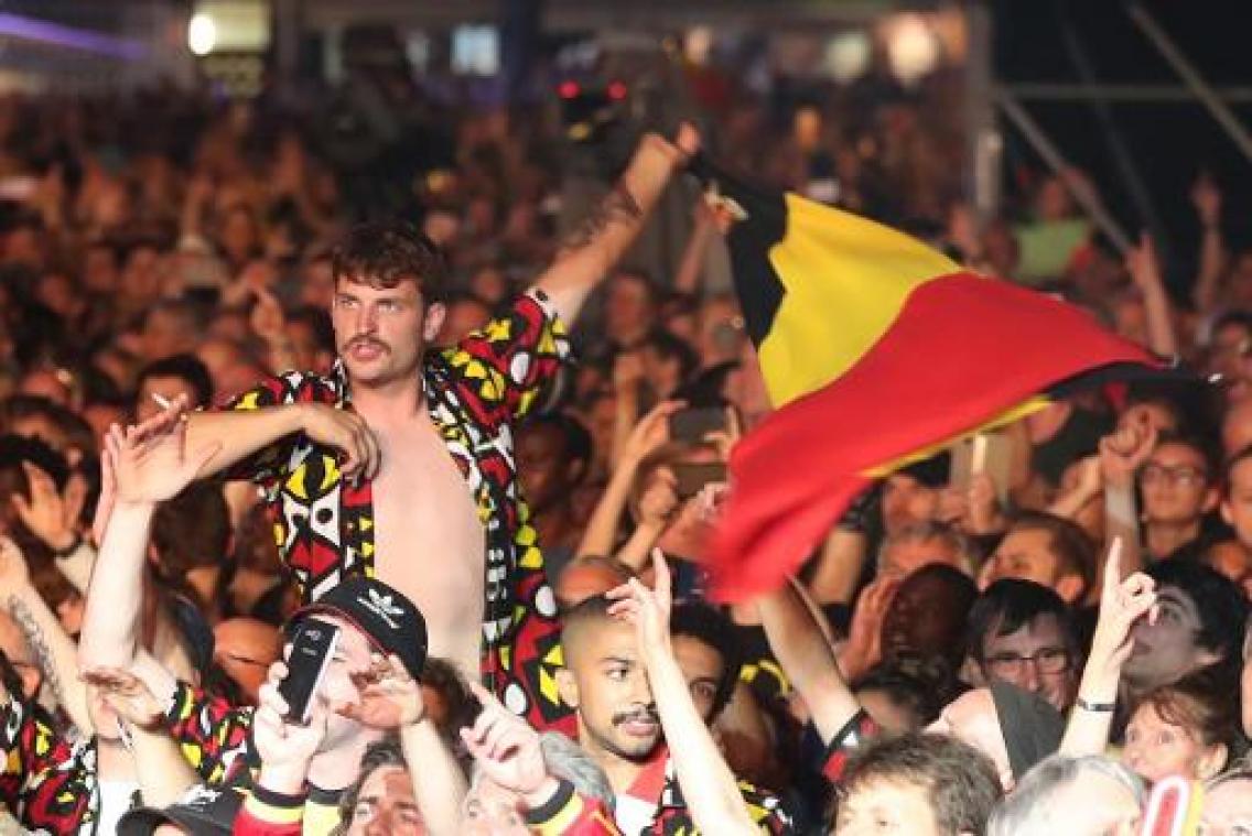 Nationale Feestdag - Recordeditie voor Bal National met 20.500 mensen