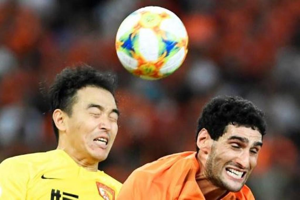 Fellaini viert rentree na schorsing met doelpunt en overwinning