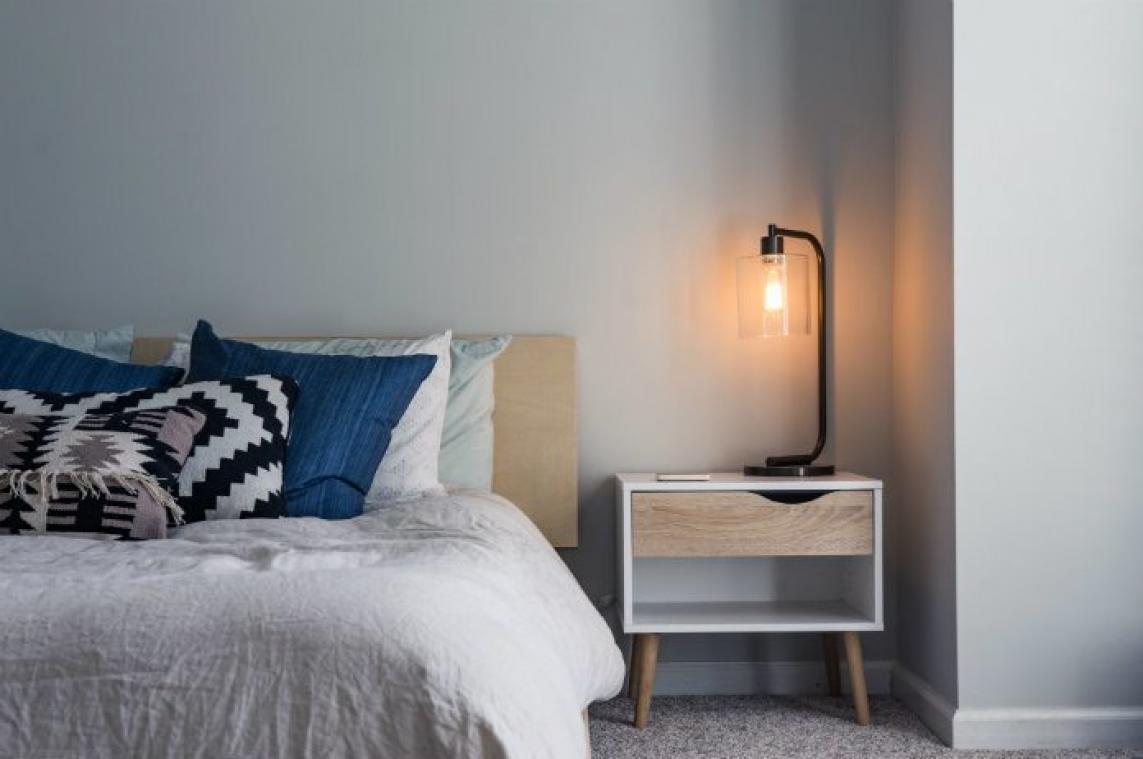 BIZAR. Indiase man vindt zeer wild beest in bed, maar het is niet wat je denkt