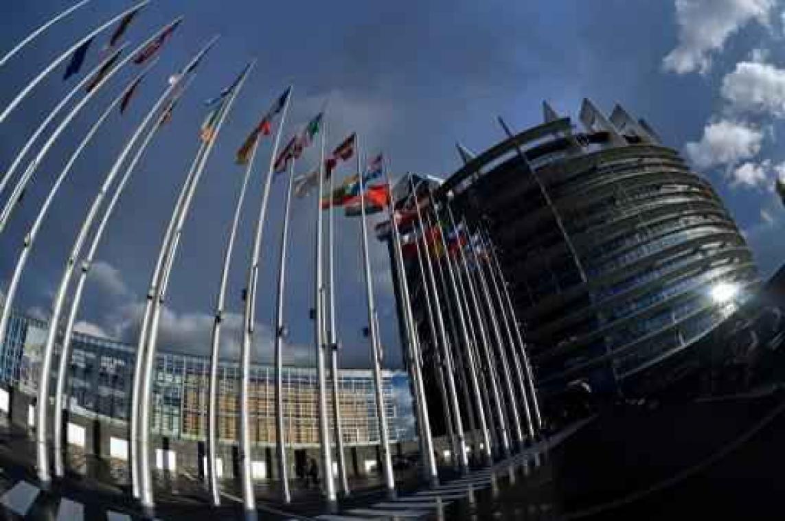Europees Parlement houdt minuut stilte voor terreurslachtoffers