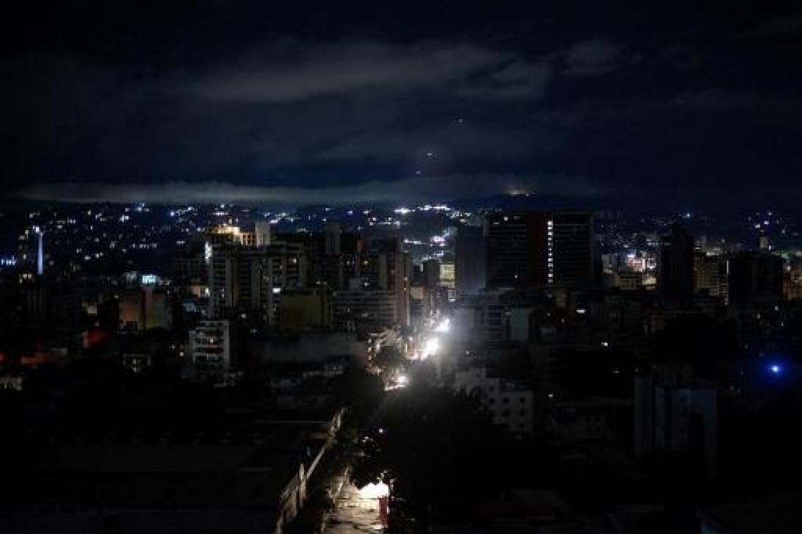 Black-out in Venezuela blijft duren, wel weer stroom in Caracas